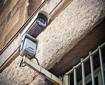 How to Get the Plug in Wireless Security Cameras Power?